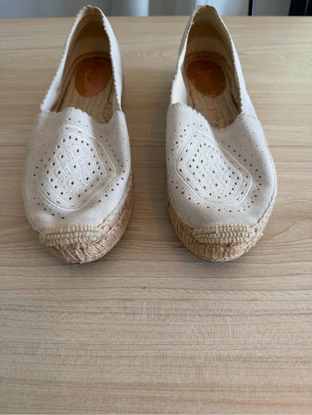 UGG Heidi Platform Espadrille Flats Suede Slip On Shoes. Size: 10.